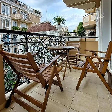 Апартаменты 2-bedroom Pool View Sunny